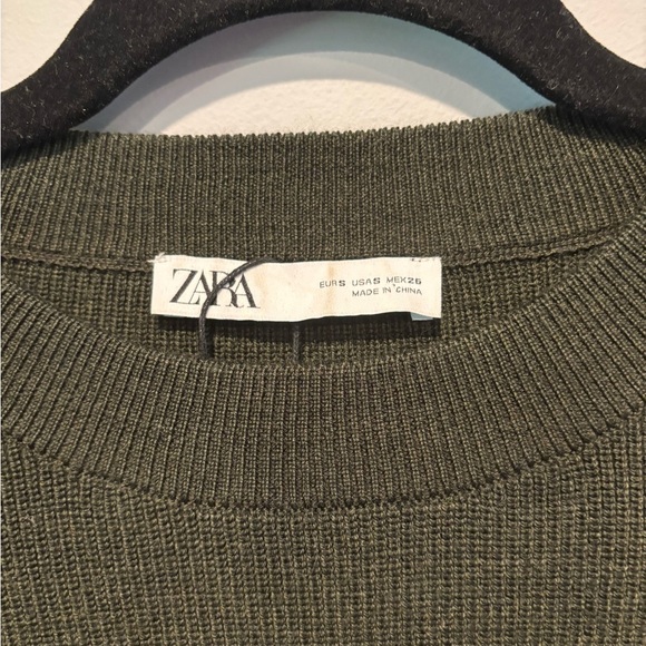 Zara Sweater - Picture 2 of 4